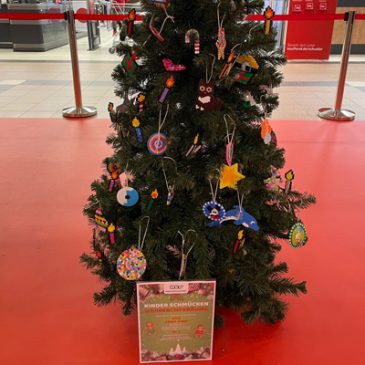 Voting für den schönsten Weihnachtsbaum im Halleschen Einkaufspark